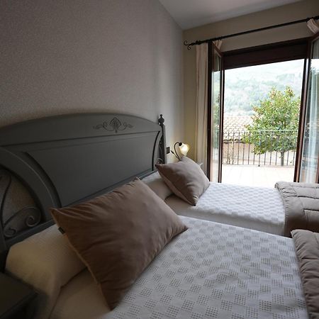 Hotel Rural Y Restaurante, Rinconcito De Gredos Cuevas Del Valle المظهر الخارجي الصورة