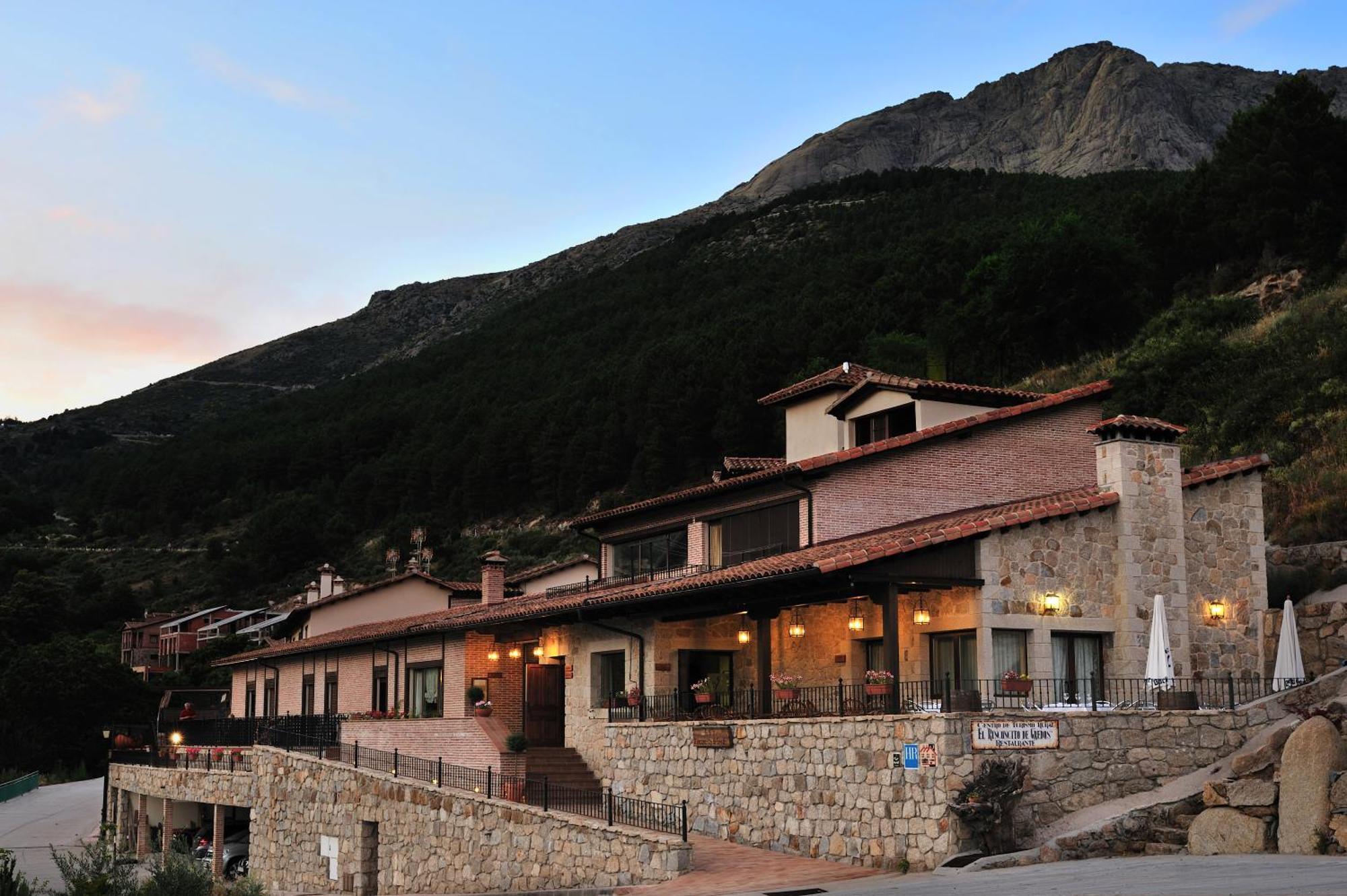 Hotel Rural Y Restaurante, Rinconcito De Gredos Cuevas Del Valle المظهر الخارجي الصورة